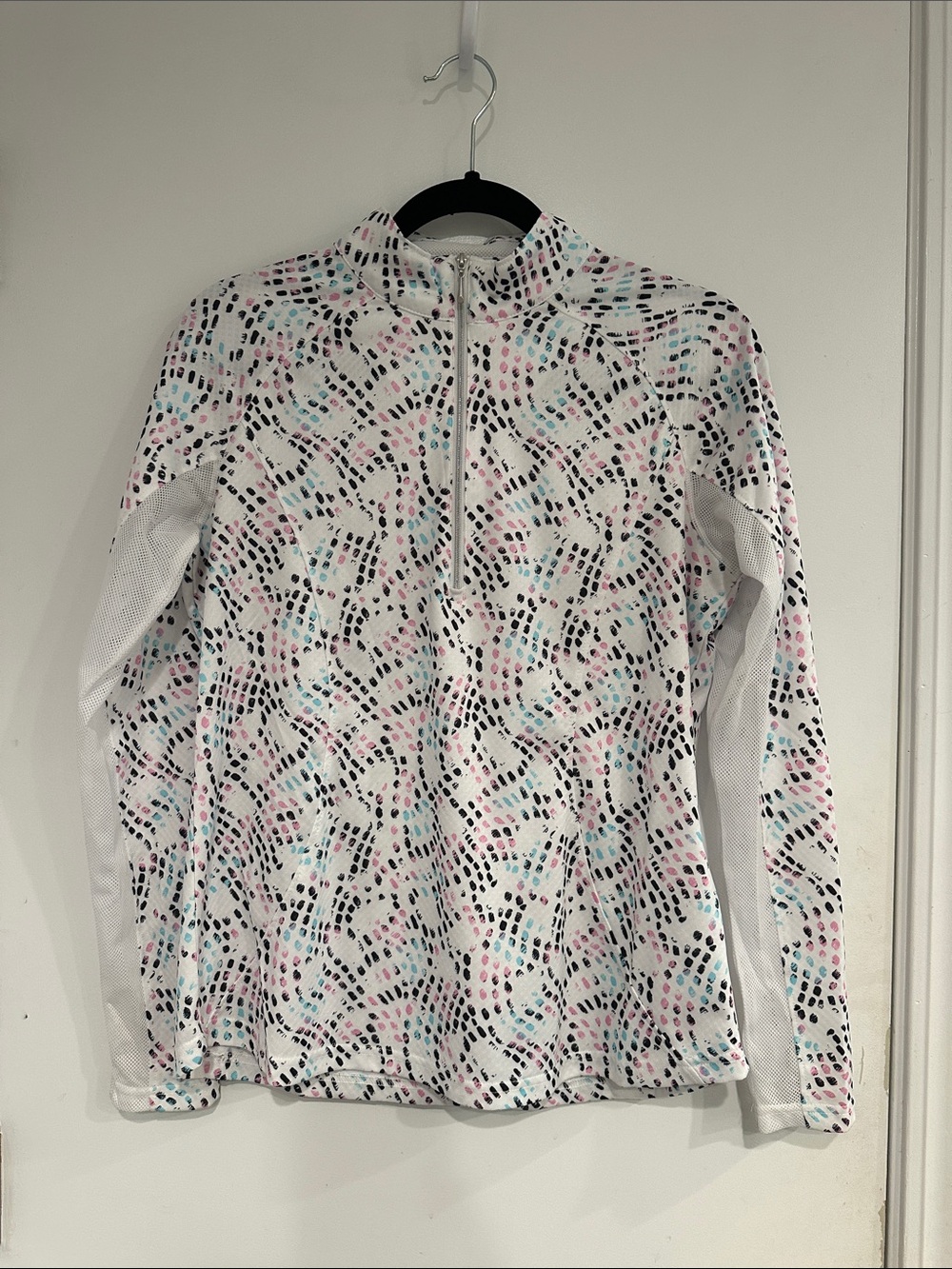 Pebble Beach White Long Sleeve Zip Golf Pullover with Multicolor Dot Print